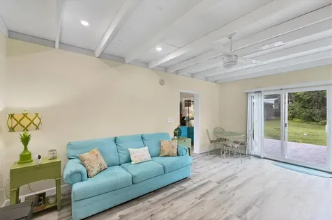 1070 Bayshore Drive Englewood FL 34223