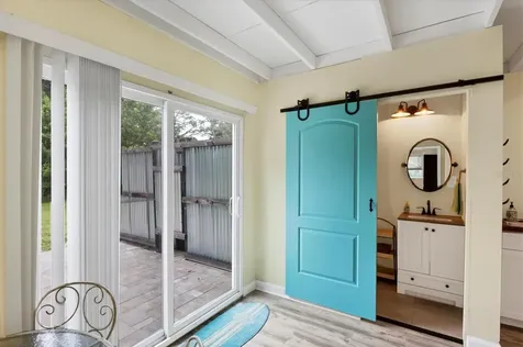 1070 Bayshore Drive Englewood FL 34223