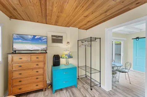 1070 Bayshore Drive Englewood FL 34223