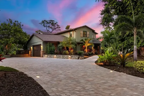 1070 Bayshore Drive Englewood FL 34223