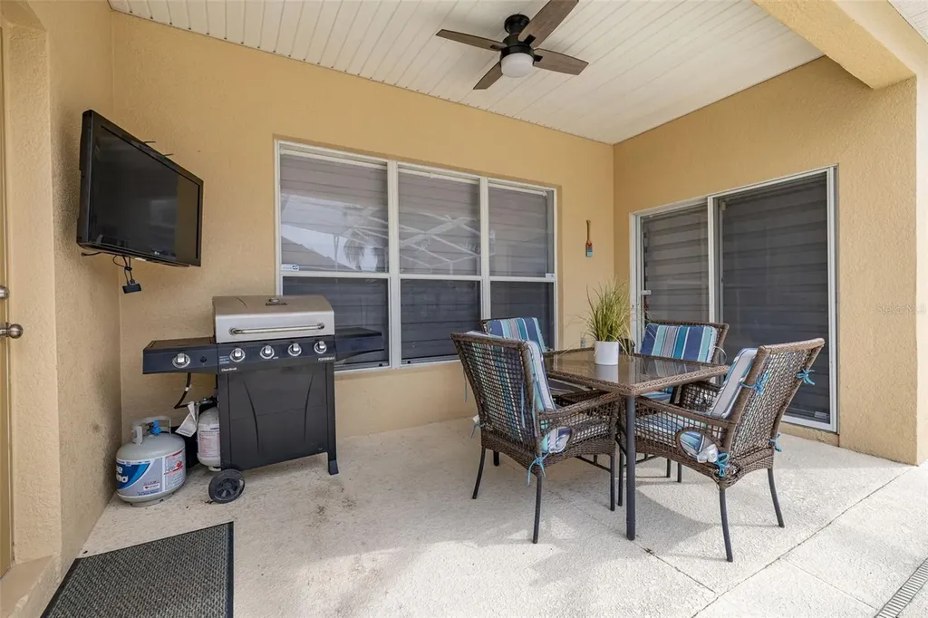2663 Sand Hill Point Circle Davenport FL 33837