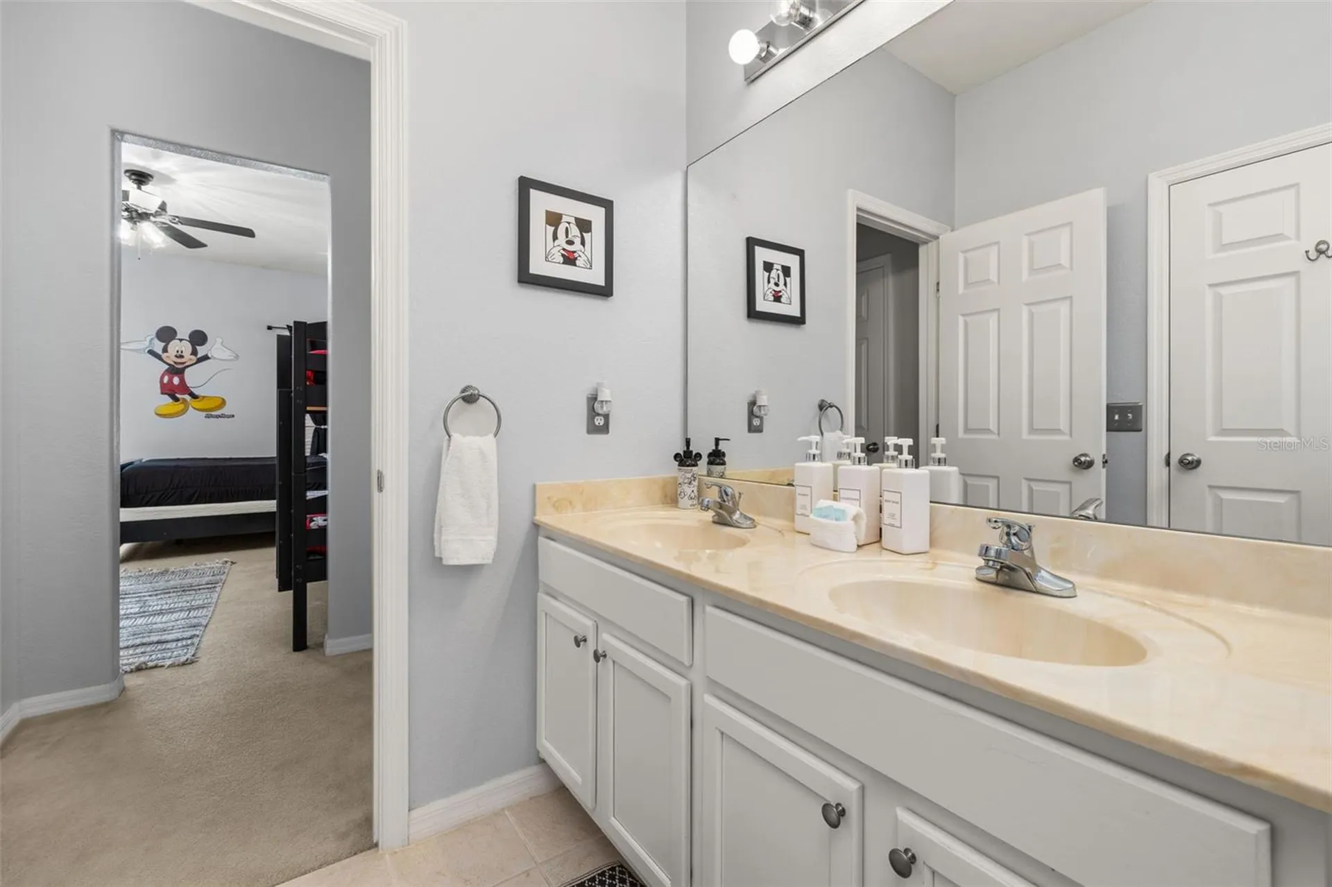 2663 Sand Hill Point Circle Davenport FL 33837