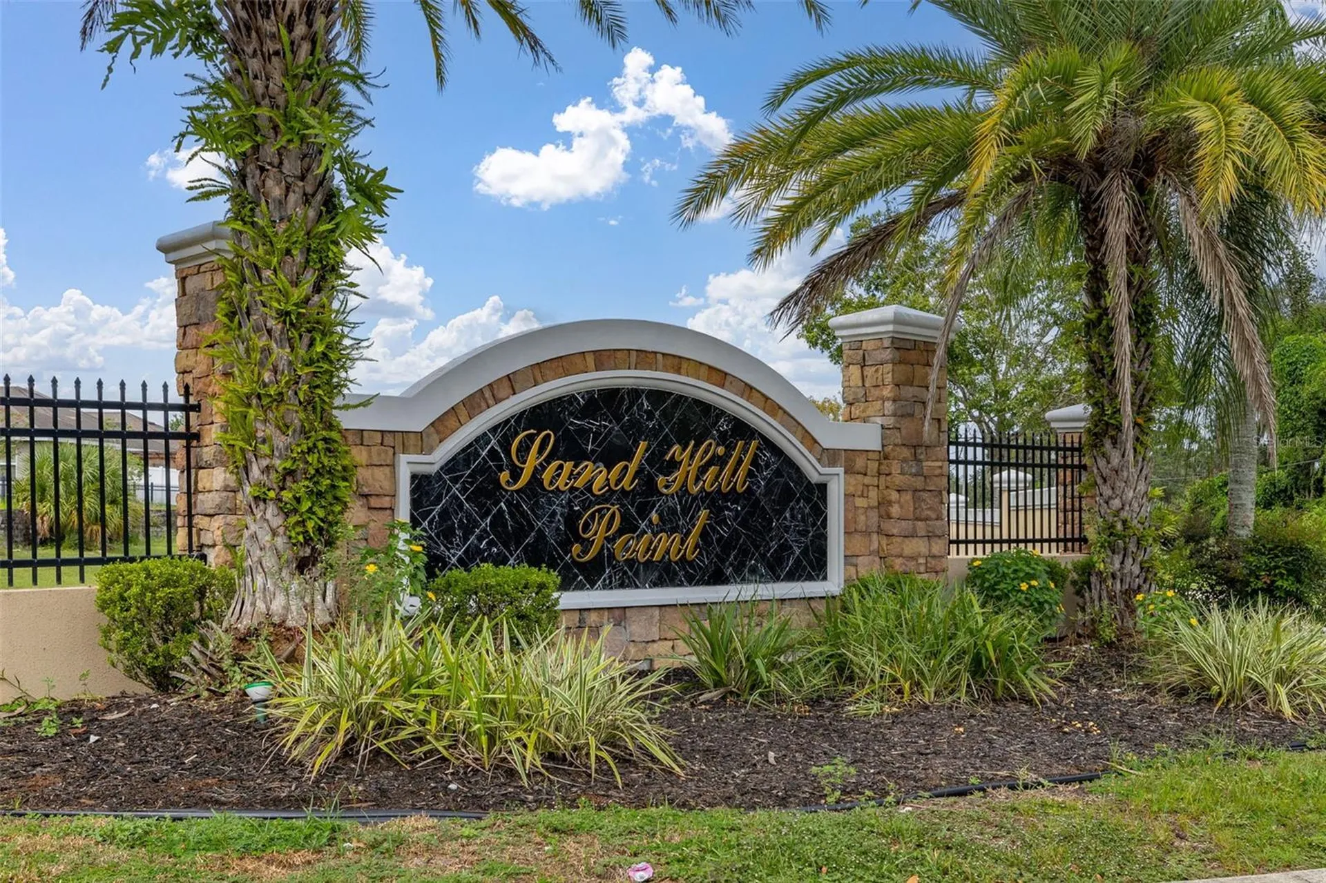 2663 Sand Hill Point Circle Davenport FL 33837