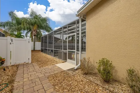 2663 Sand Hill Point Circle Davenport FL 33837