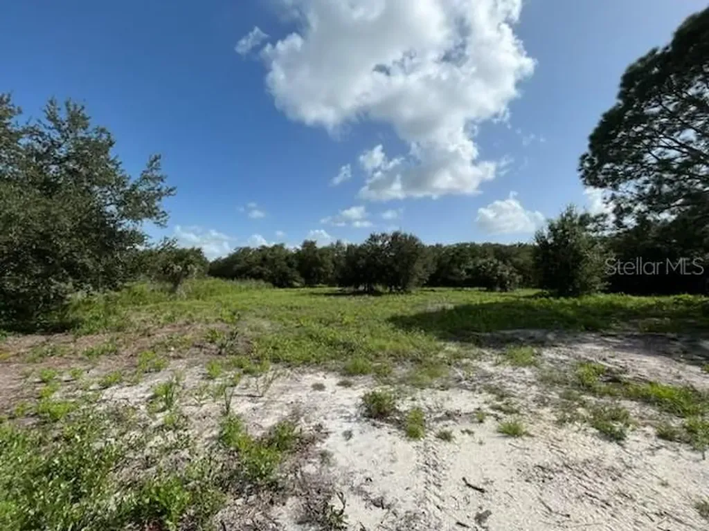 15134 NW 306th Street Okeechobee FL 34972