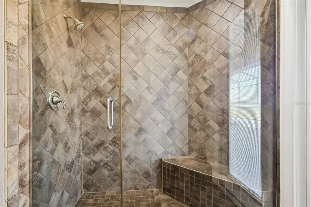 3215 Gulf City Road Ruskin FL 33570