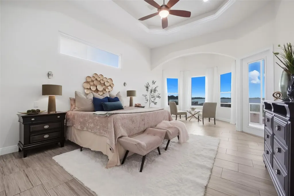3215 Gulf City Road Ruskin FL 33570