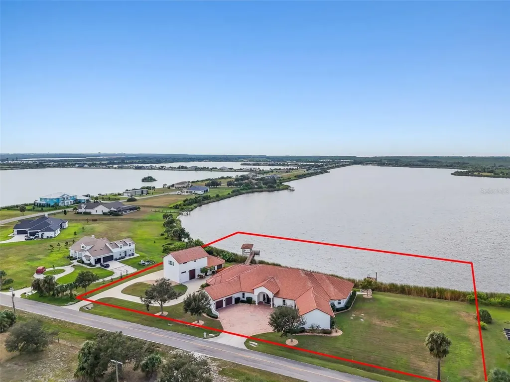 3215 Gulf City Road Ruskin FL 33570