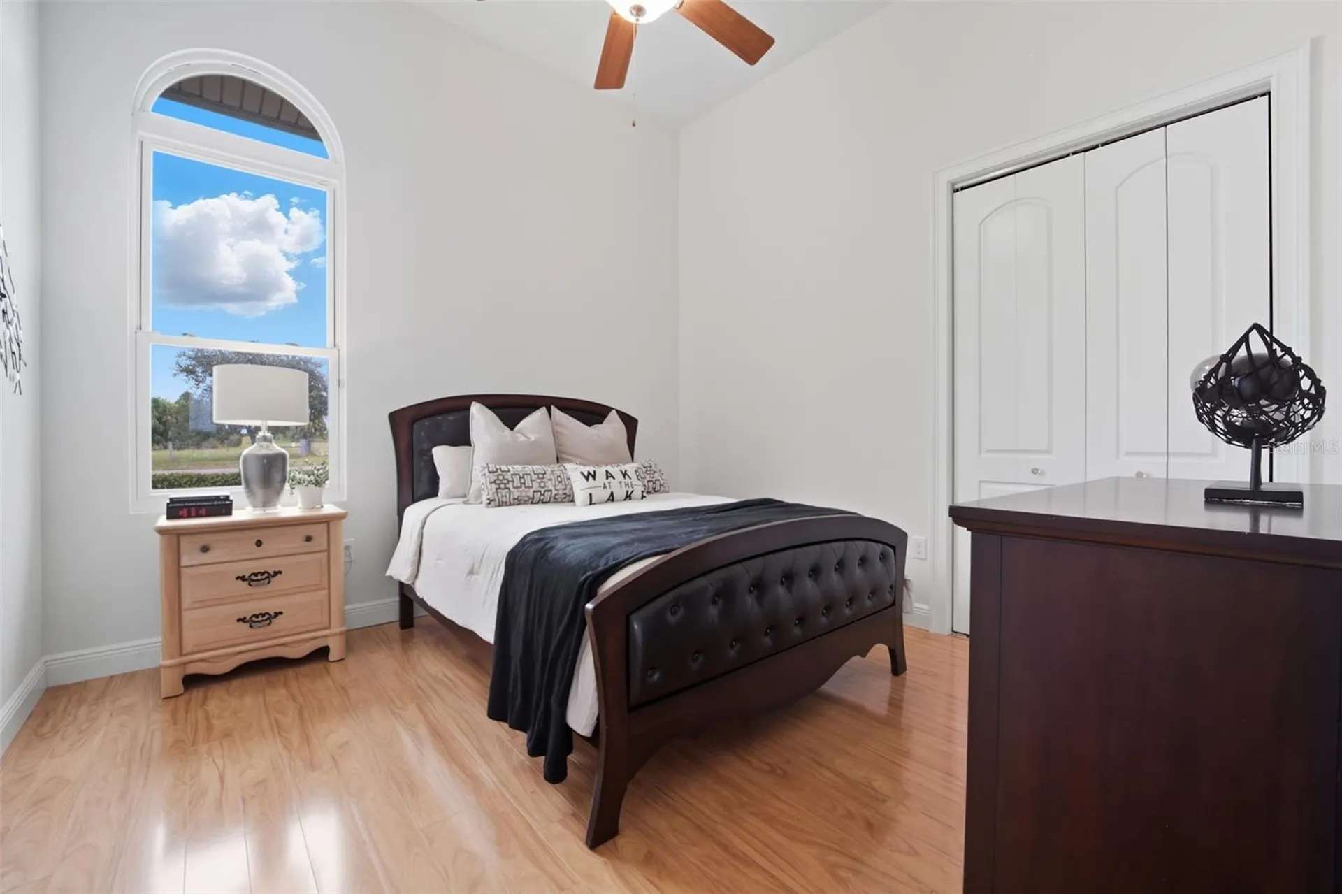 3215 Gulf City Road Ruskin FL 33570