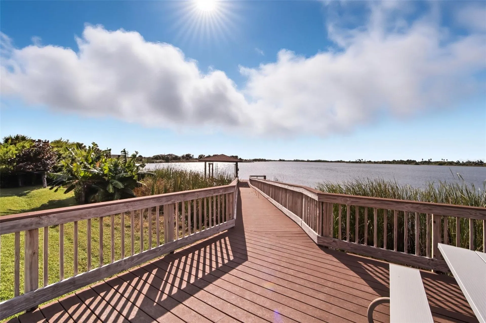 3215 Gulf City Road Ruskin FL 33570