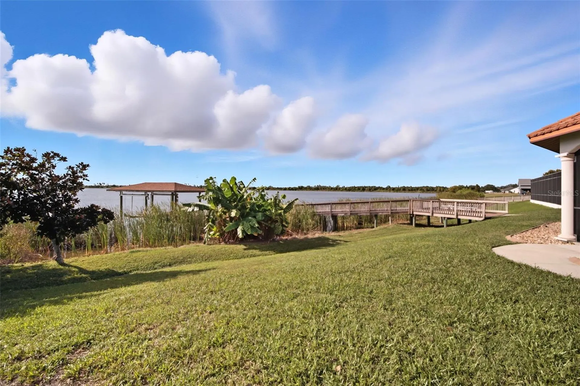 3215 Gulf City Road Ruskin FL 33570