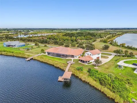 3215 Gulf City Road Ruskin FL 33570
