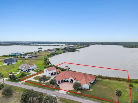 3215 Gulf City Road Ruskin FL 33570