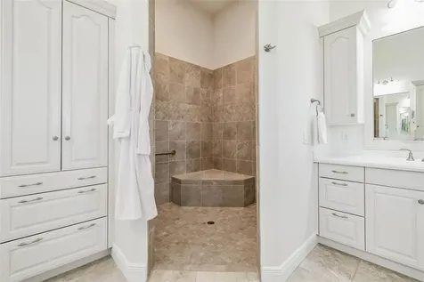 3215 Gulf City Road Ruskin FL 33570