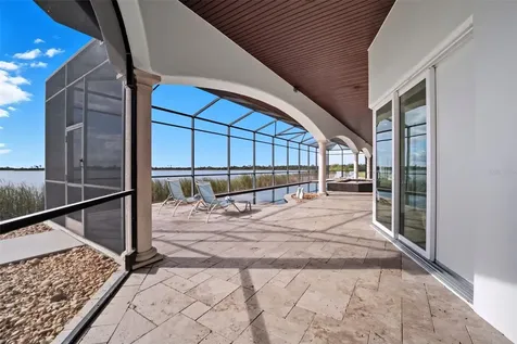 3215 Gulf City Road Ruskin FL 33570