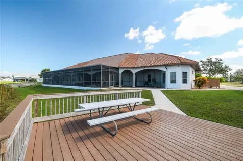 3215 Gulf City Road Ruskin FL 33570