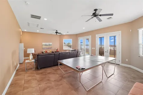 3215 Gulf City Road Ruskin FL 33570