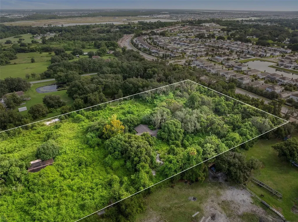 4345 Boggy Creek Road Kissimmee FL 34744