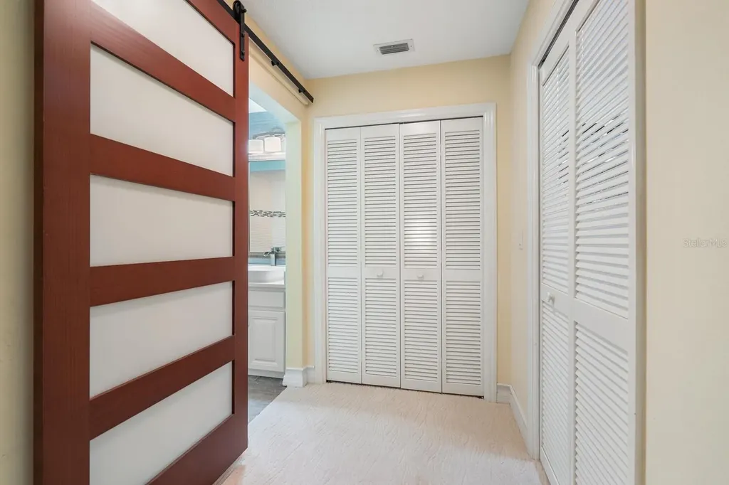 4033 Wilshire Circle E Sarasota FL 34238