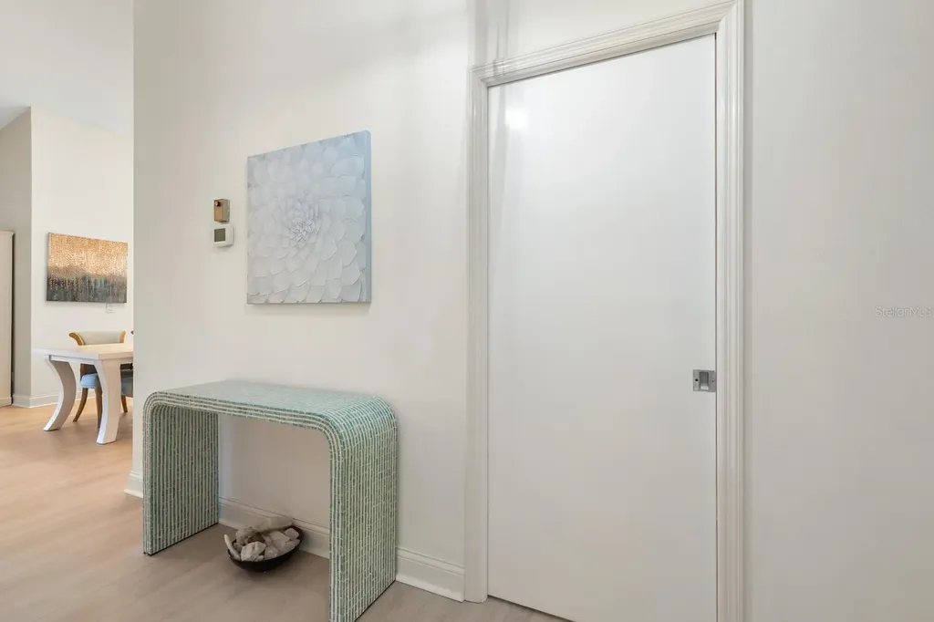 4033 Wilshire Circle E Sarasota FL 34238