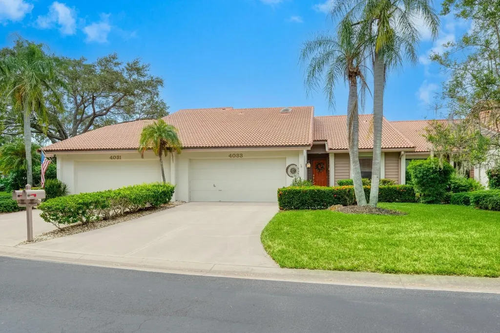 4033 Wilshire Circle E Sarasota FL 34238