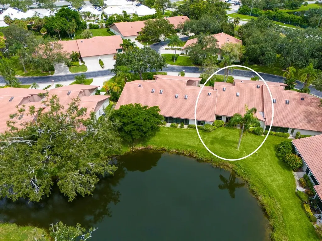 4033 Wilshire Circle E Sarasota FL 34238
