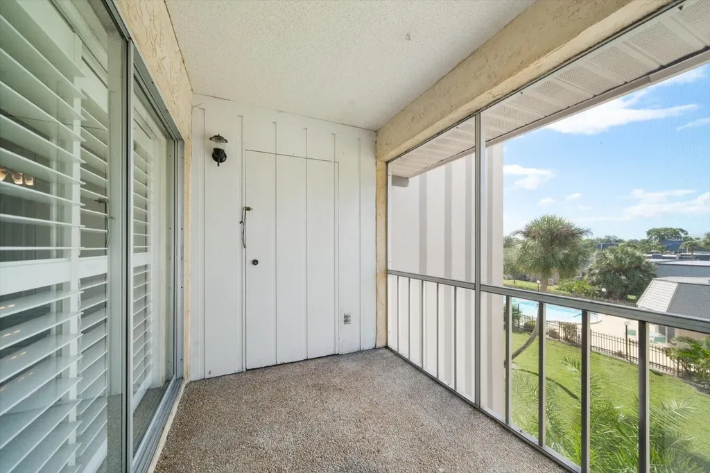 8681 Bardmoor Boulevard Seminole FL 33777