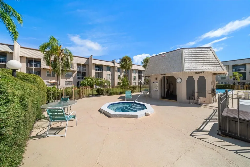 8681 Bardmoor Boulevard Seminole FL 33777