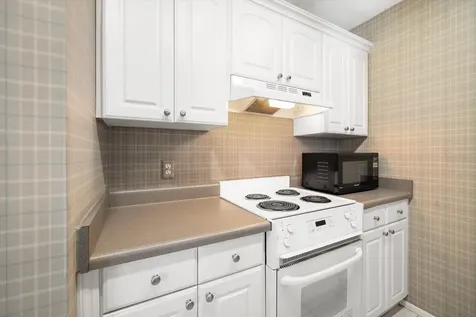 8681 Bardmoor Boulevard Seminole FL 33777
