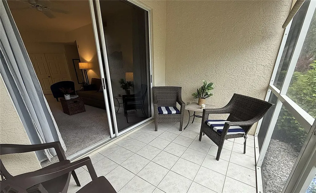 8335 Glenrose Way Sarasota FL 34238