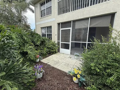 8335 Glenrose Way Sarasota FL 34238