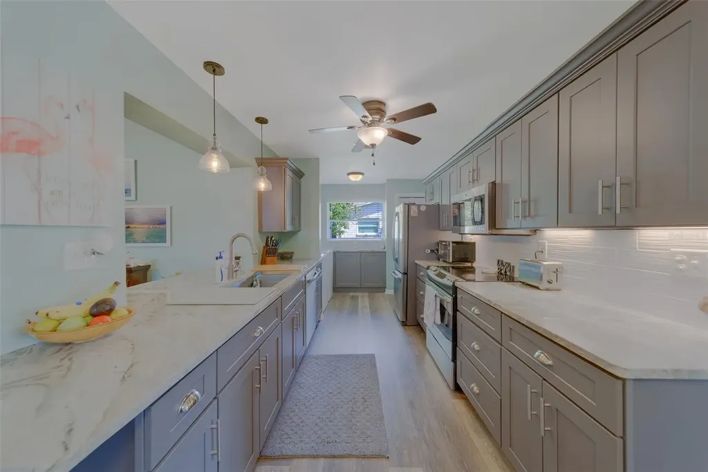 9262 140th Lane Seminole FL 33776
