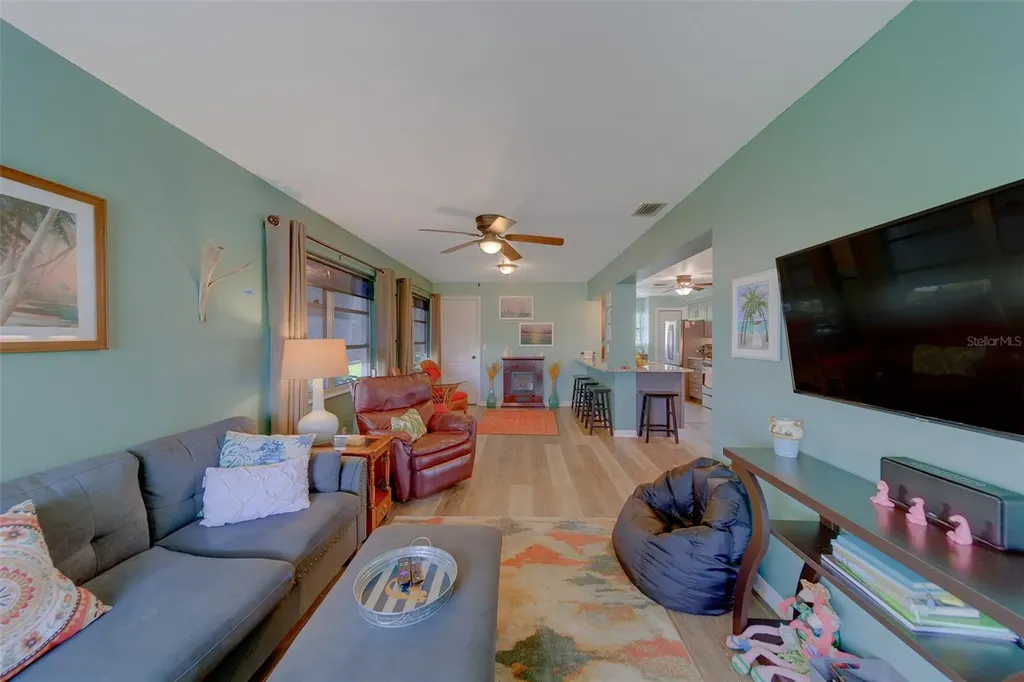 9262 140th Lane Seminole FL 33776