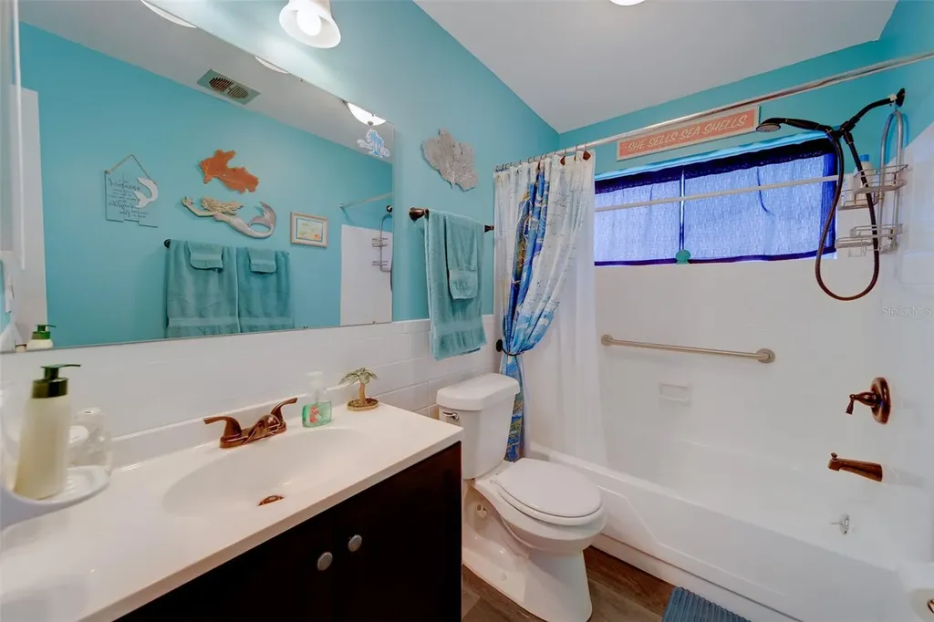 9262 140th Lane Seminole FL 33776