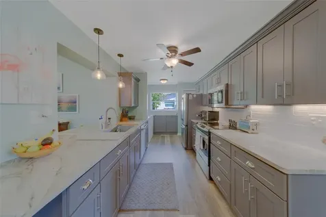 9262 140th Lane Seminole FL 33776