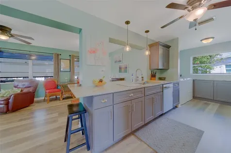 9262 140th Lane Seminole FL 33776