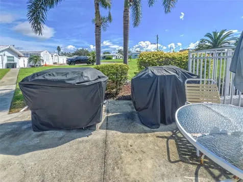 9262 140th Lane Seminole FL 33776