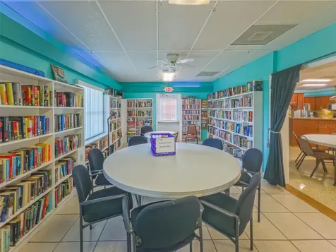 9262 140th Lane Seminole FL 33776