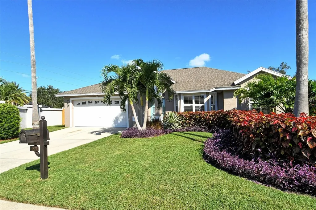 4577 Country Manor Drive Sarasota FL 34233