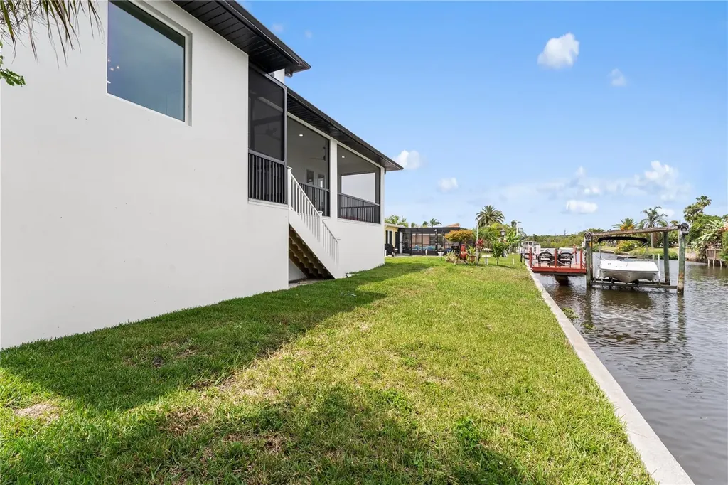 9832 Island Harbor Drive Port Richey FL 34668