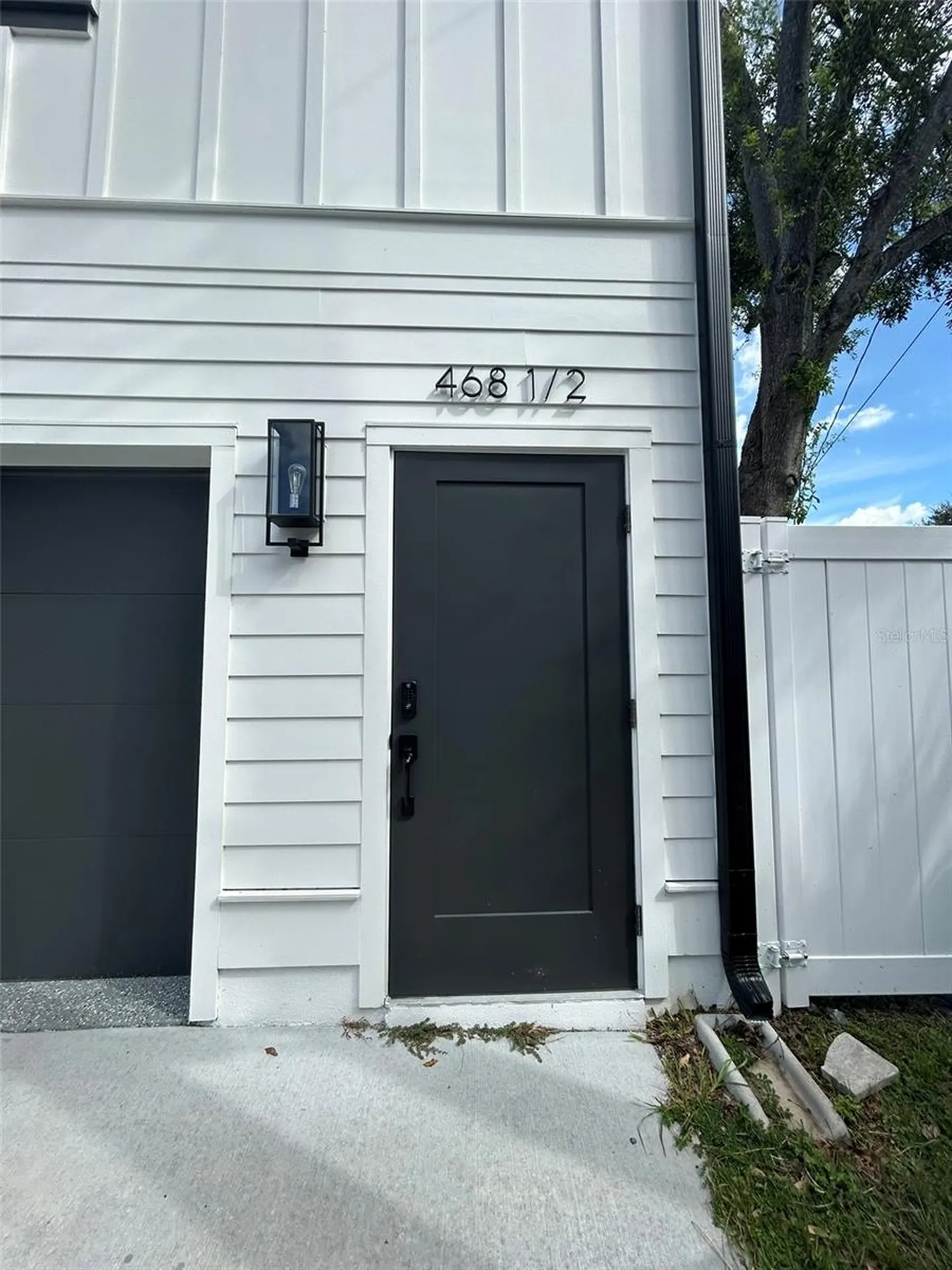 468 44th Avenue N St Petersburg FL 33703