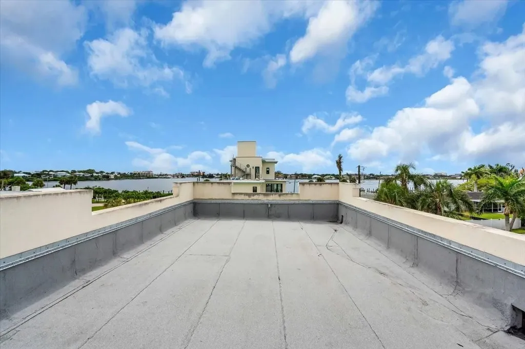 302 Colonia Lane W Nokomis FL 34275