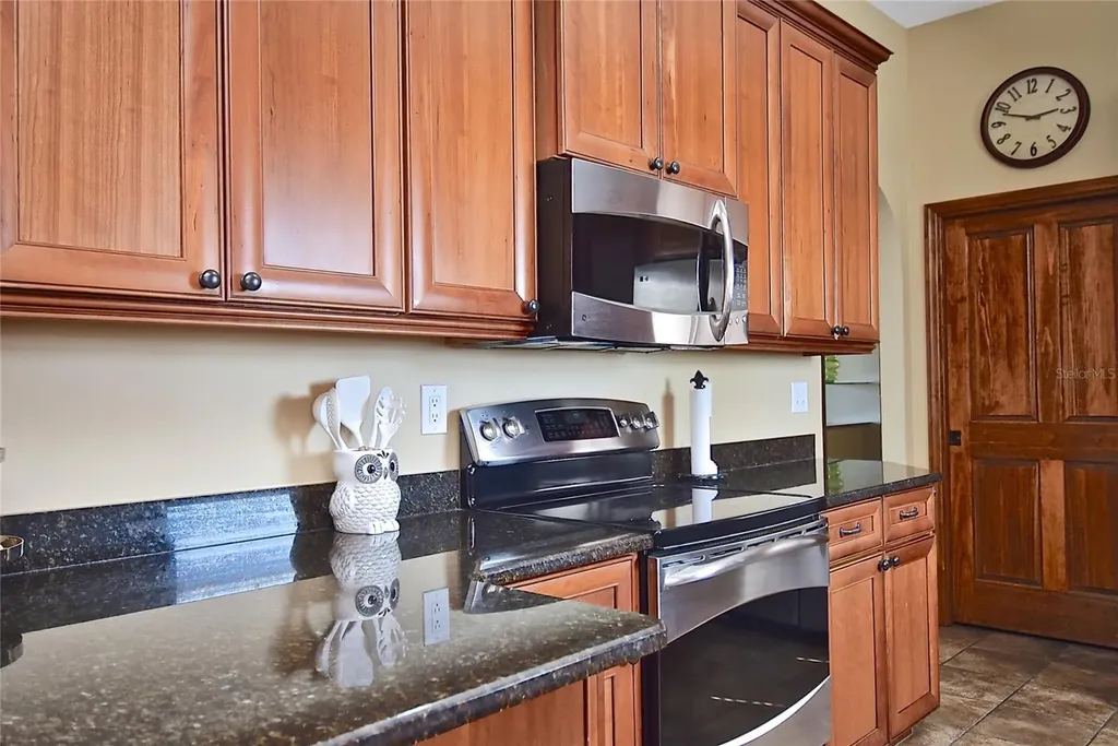 302 Colonia Lane W Nokomis FL 34275