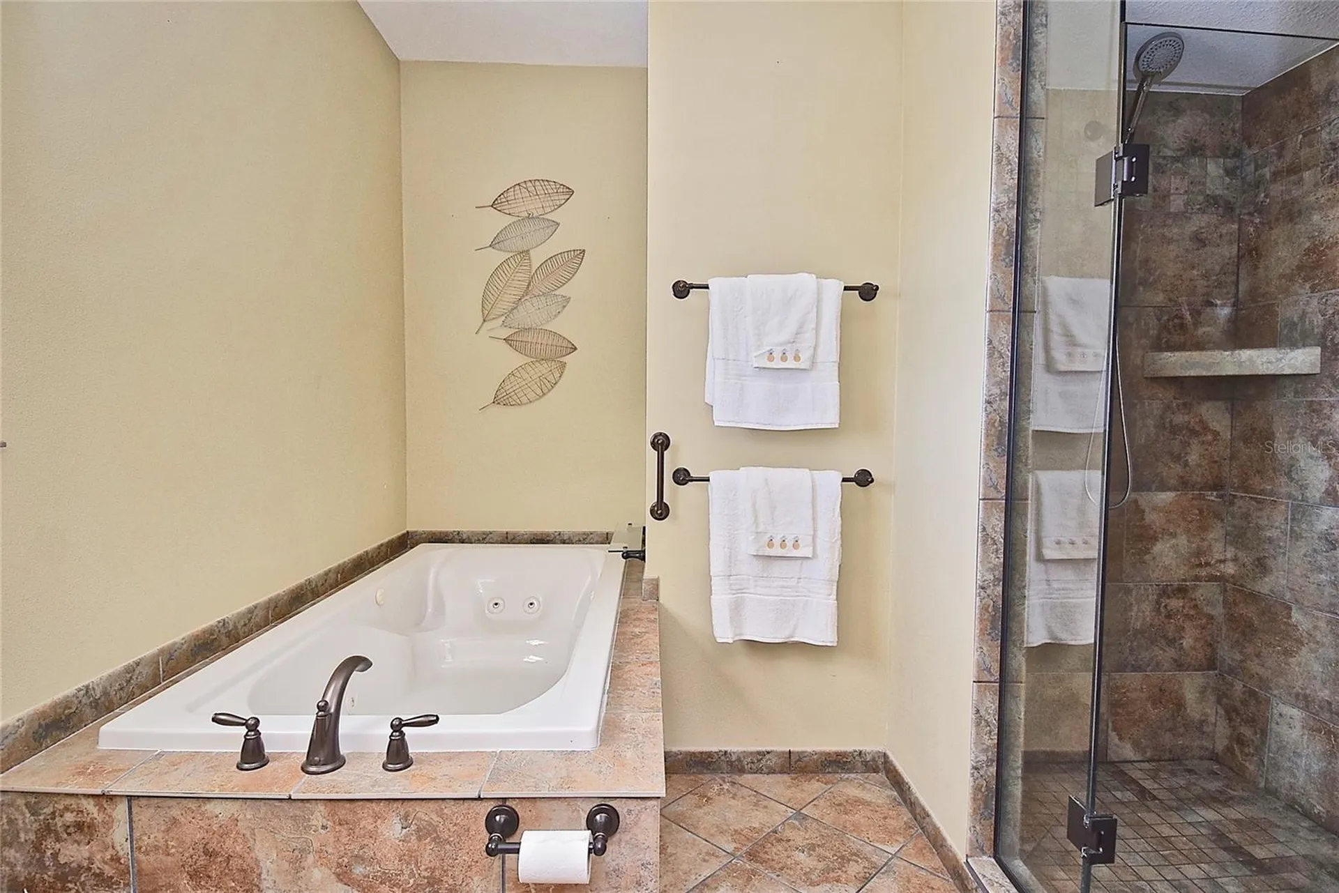 302 Colonia Lane W Nokomis FL 34275