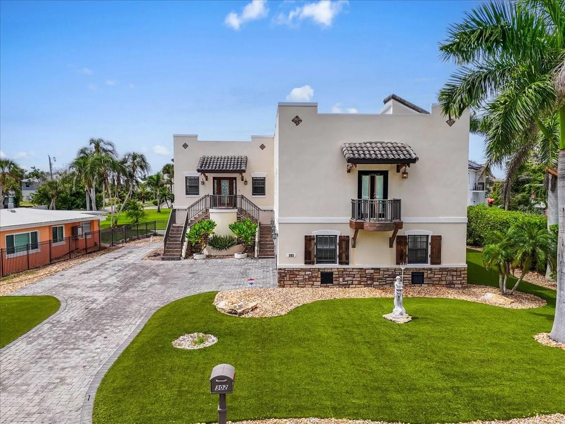 302 Colonia Lane W Nokomis FL 34275