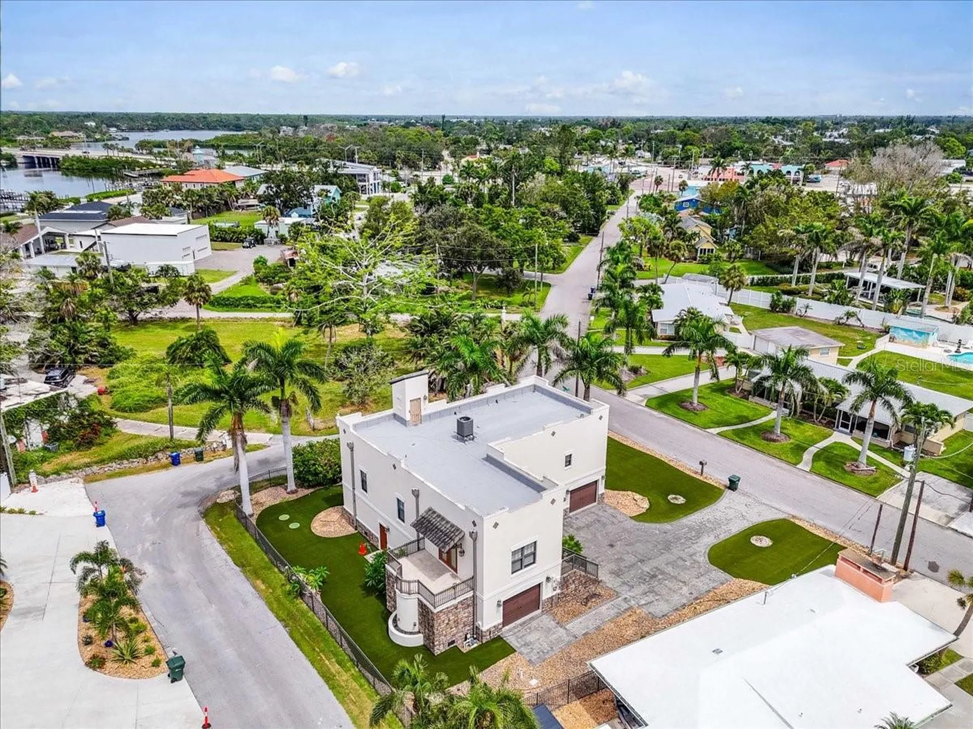 302 Colonia Lane W Nokomis FL 34275