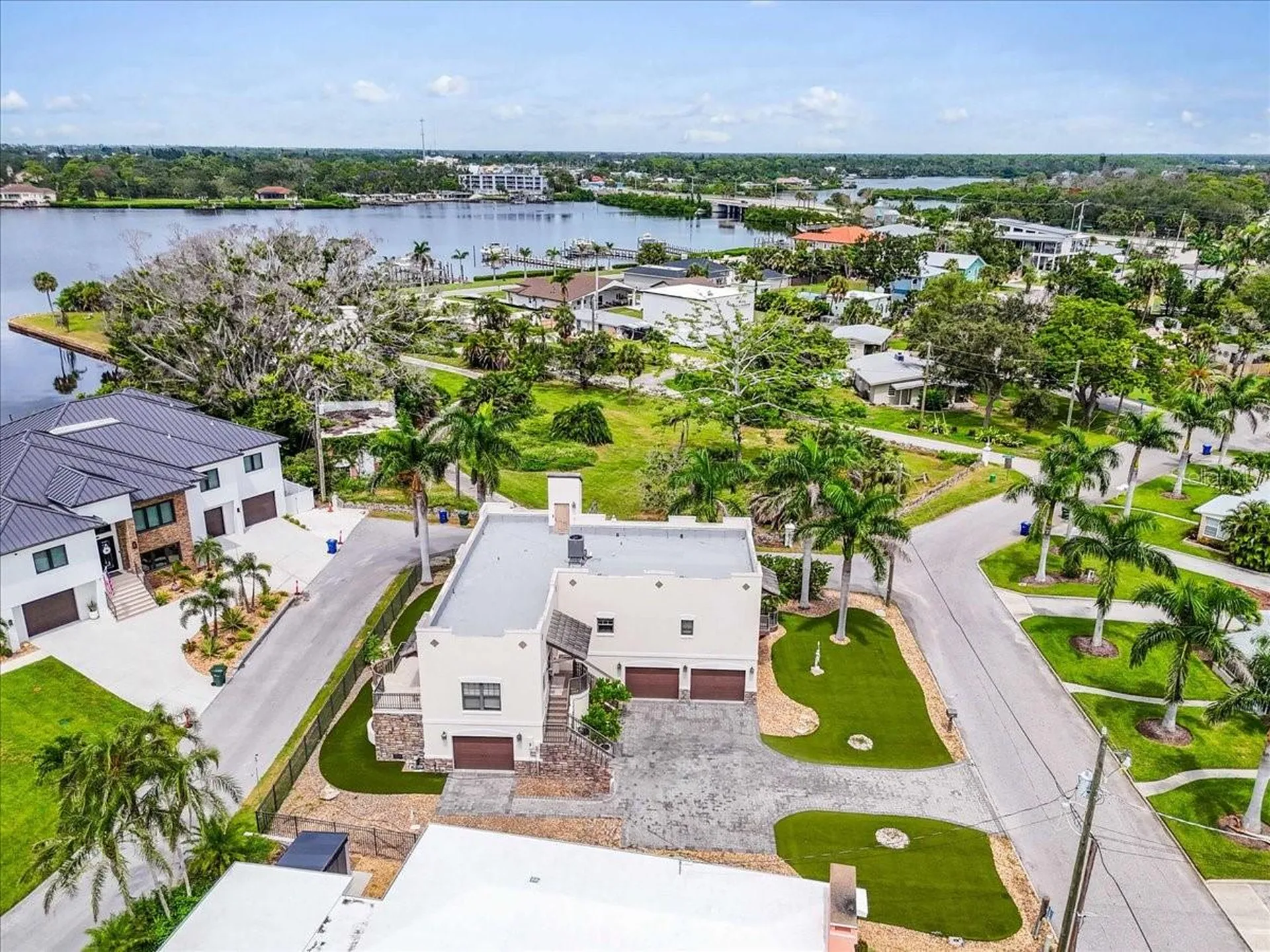302 Colonia Lane W Nokomis FL 34275
