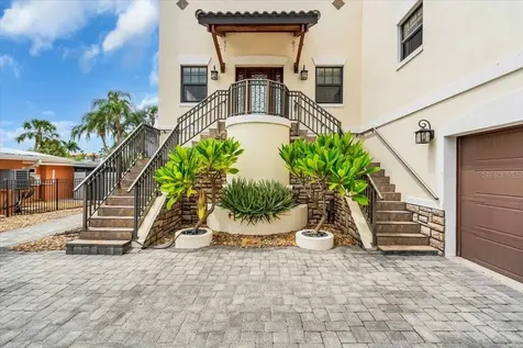 302 Colonia Lane W Nokomis FL 34275