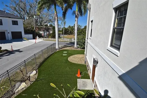 302 Colonia Lane W Nokomis FL 34275