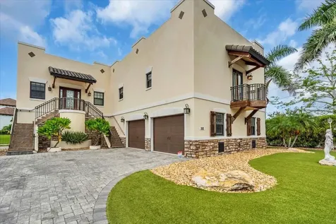302 Colonia Lane W Nokomis FL 34275